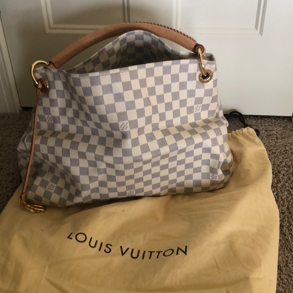 Louis Vuitton Purse